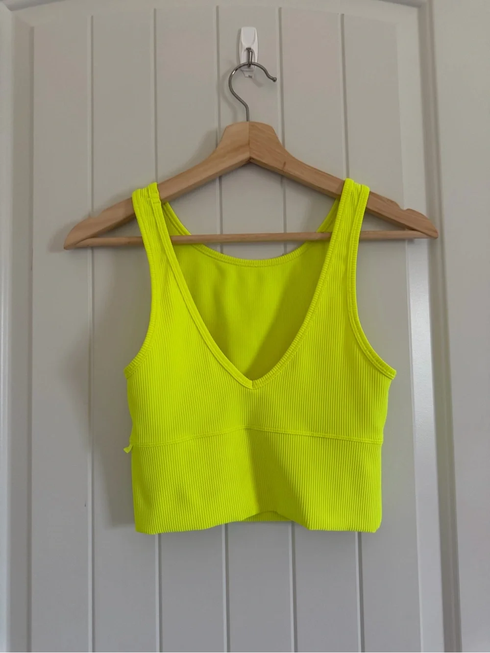 Lululemon Power Pivot Ribbed Tank Top Electric Lemon Size Small Hiking Running